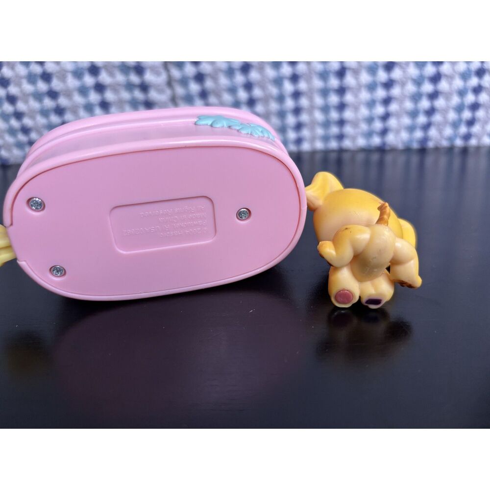 Littlest Pet Shop Portable Pets Golden Retriever #021 with Bath - Picture 3 of 5